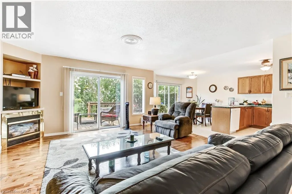 5 WALSINGHAM Drive