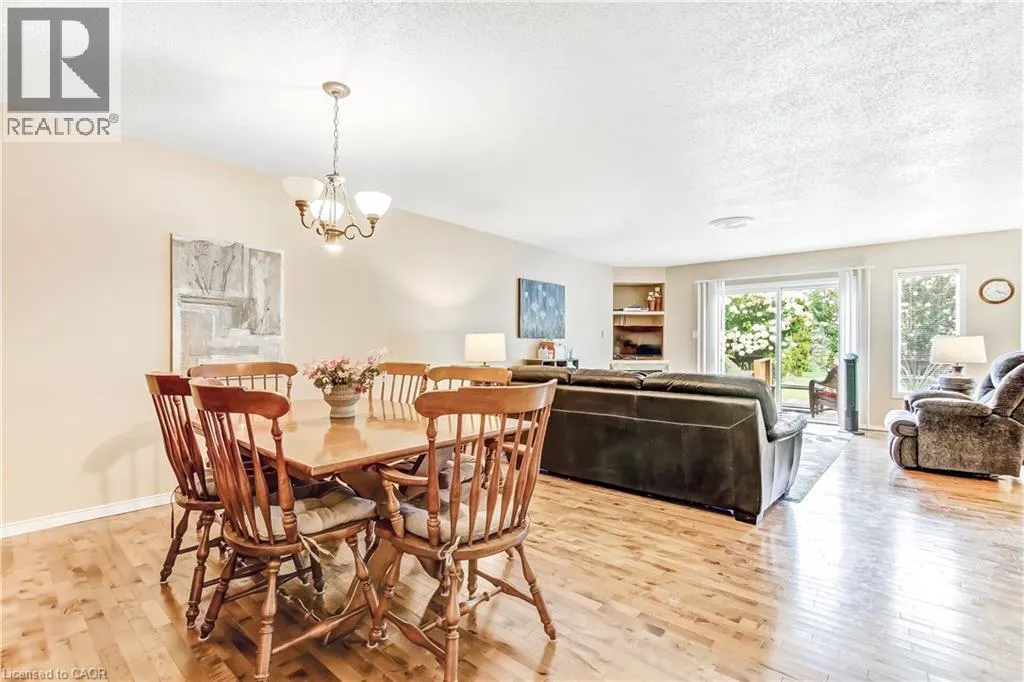 5 WALSINGHAM Drive