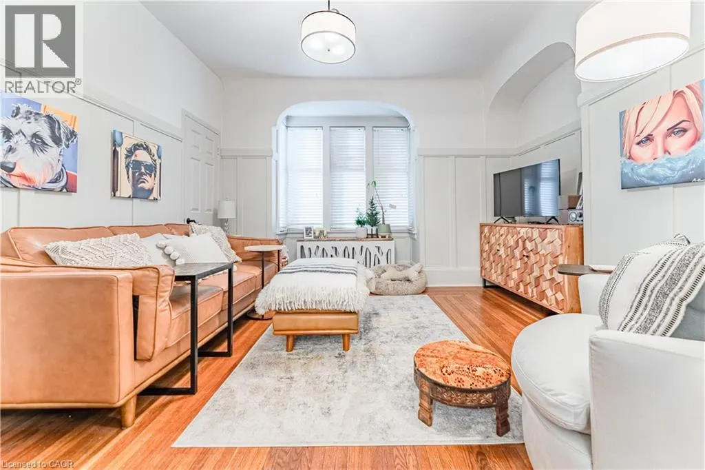 98 SHERMAN Avenue S