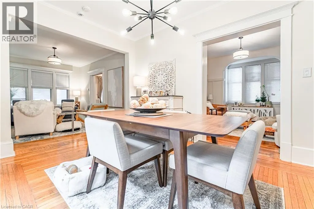98 SHERMAN Avenue S