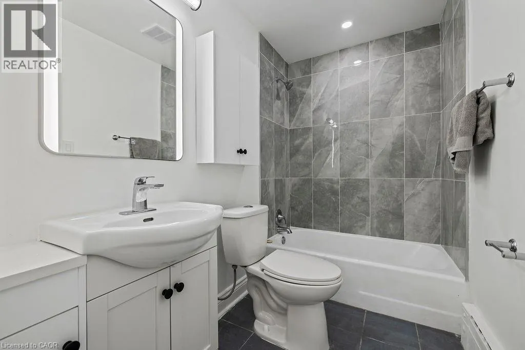 2015 LEIGHLAND Road Unit# 1, #1