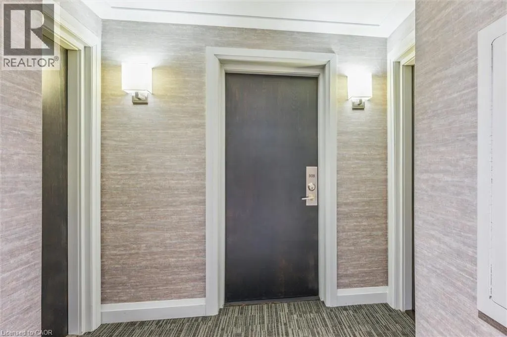 10 ELLEN Street E Unit# 808, #808