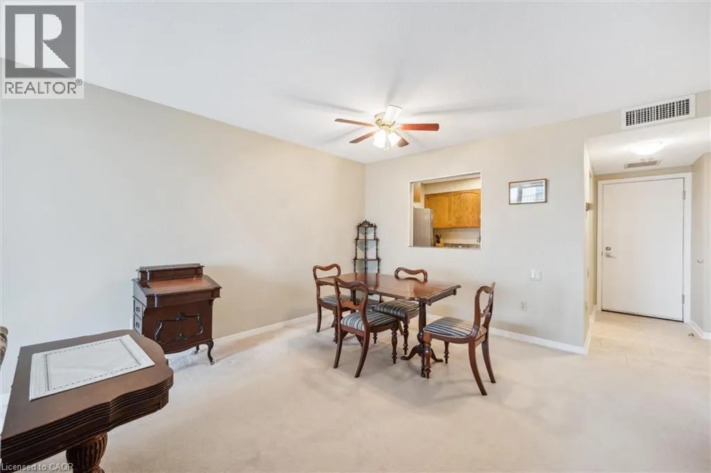 10 ELLEN Street E Unit# 808, #808