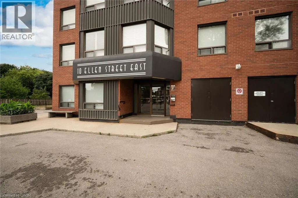 10 ELLEN Street E Unit# 808, #808