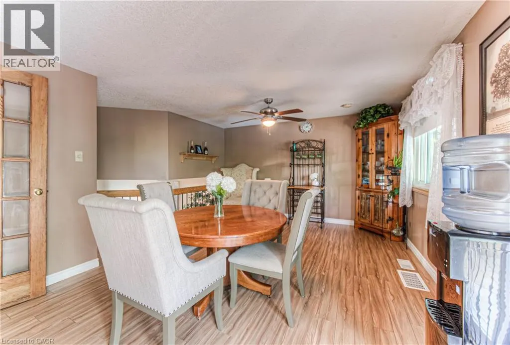 82 ROSENEATH Crescent