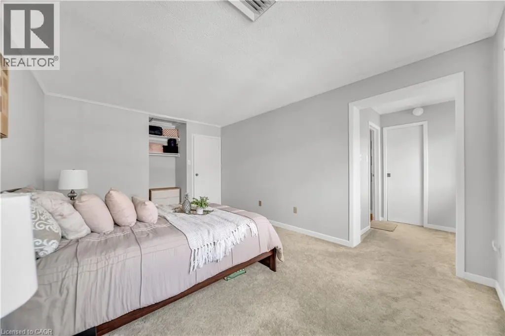 121 UNIVERSITY Avenue E Unit# 101, #101
