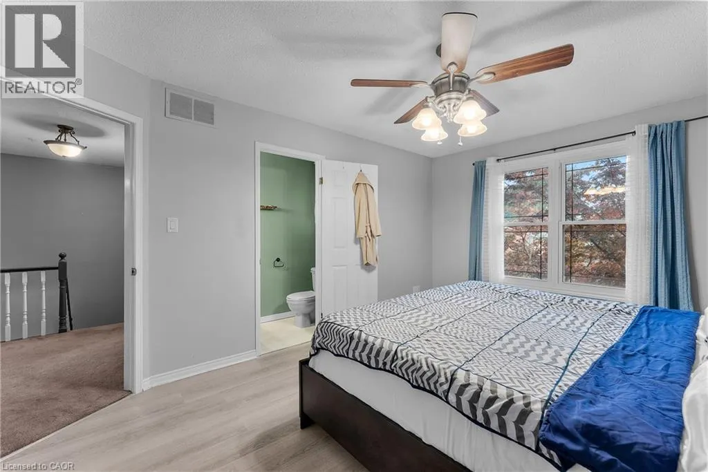 3 BRIARSDALE Crescent