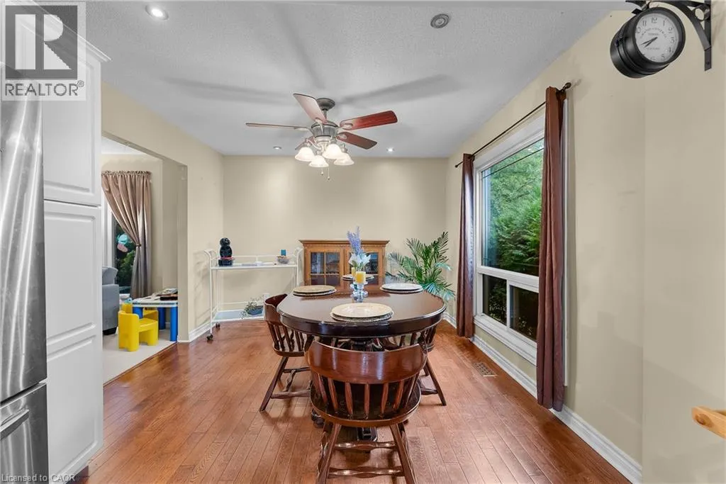 3 BRIARSDALE Crescent