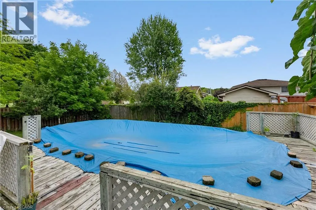3 BRIARSDALE Crescent