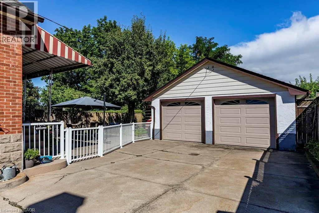 147 STEWARTDALE Avenue