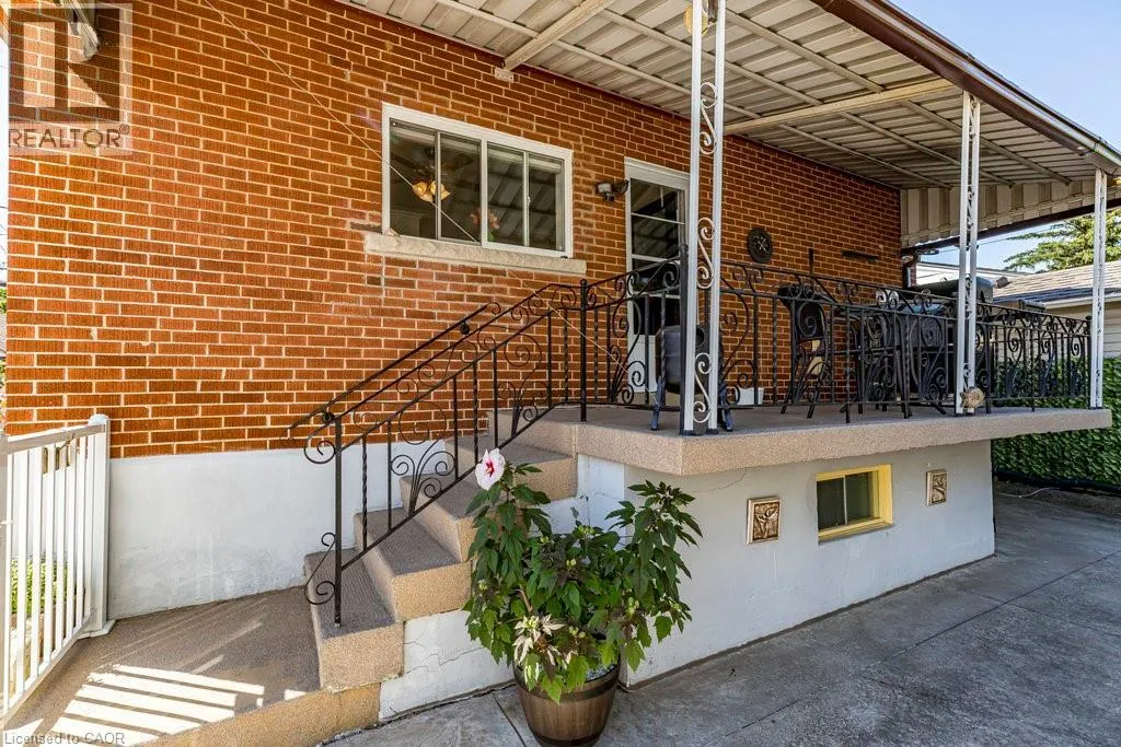 147 STEWARTDALE Avenue