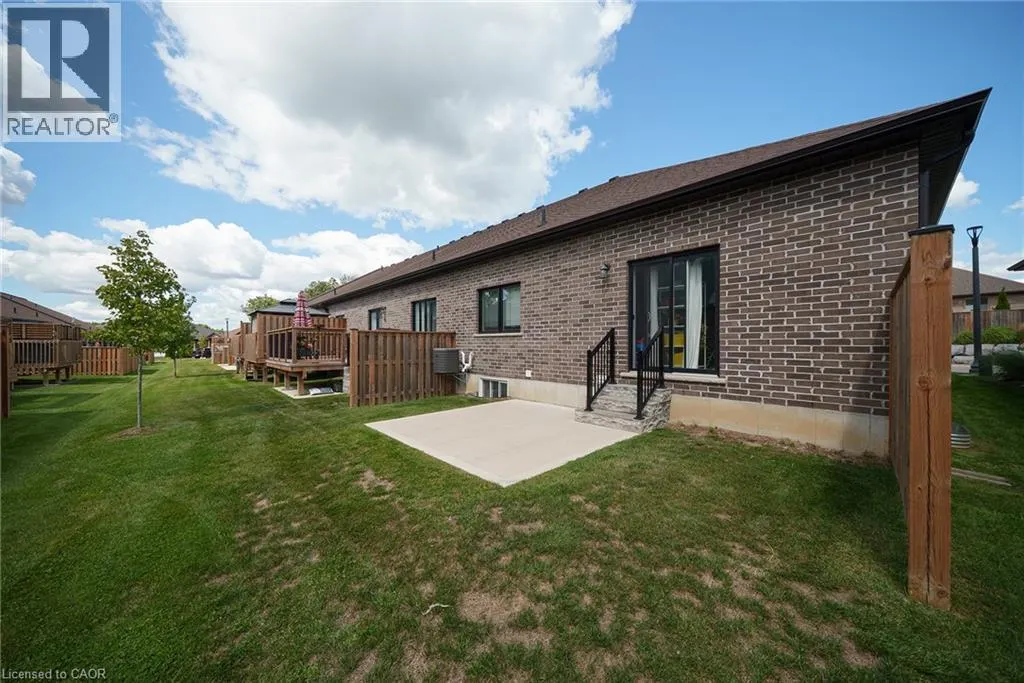 14 TAMARACK Way