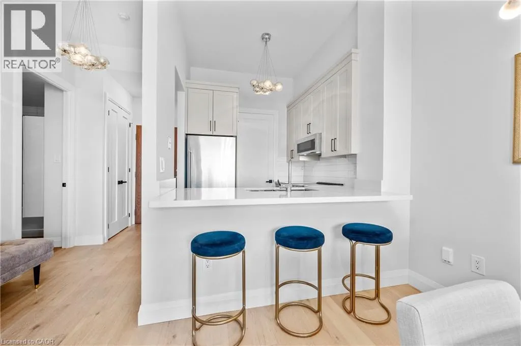 2511 LAKESHORE Road W Unit# 805, #805