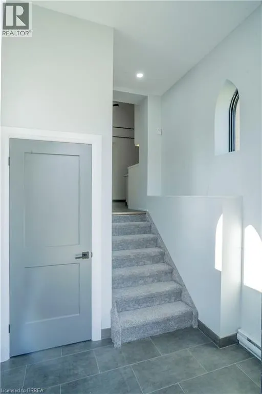130 ELGIN Street Unit# 4, #4