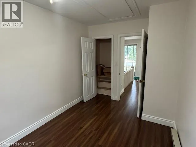 24 MACKLIN Street N