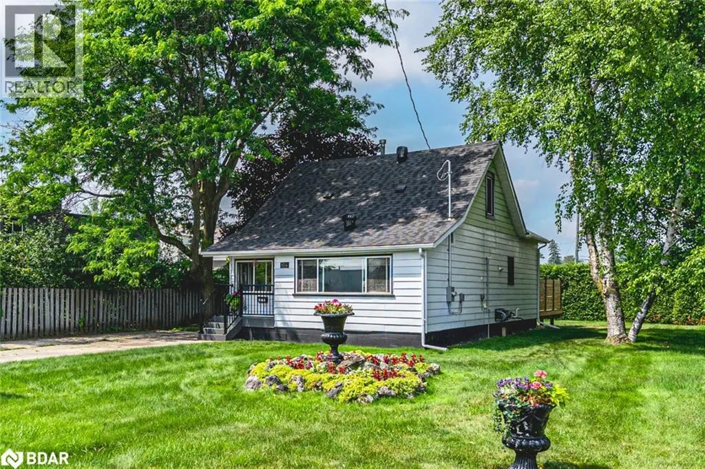 104 MOBERLY Street