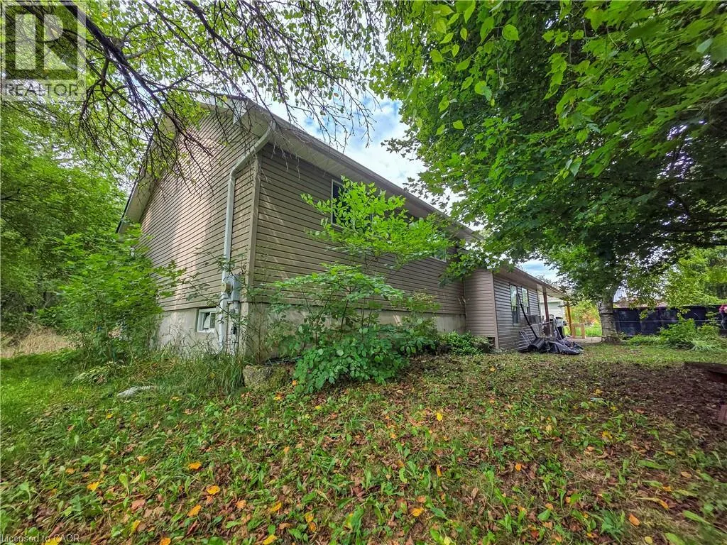 108 GORDON Street S