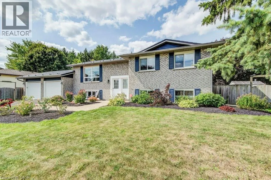 73 FALCON Drive