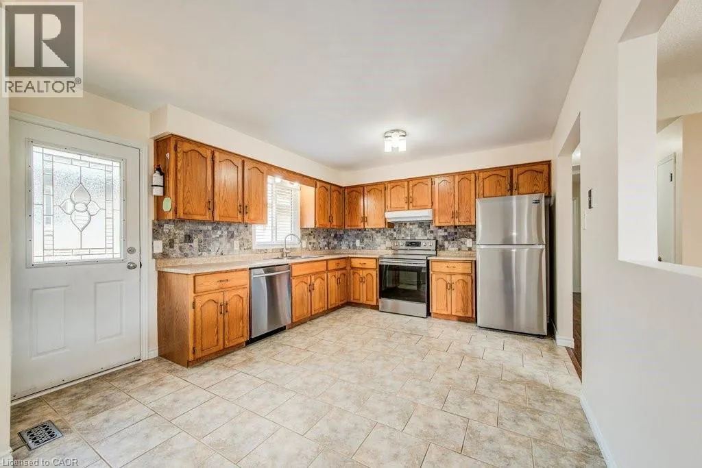 73 FALCON Drive