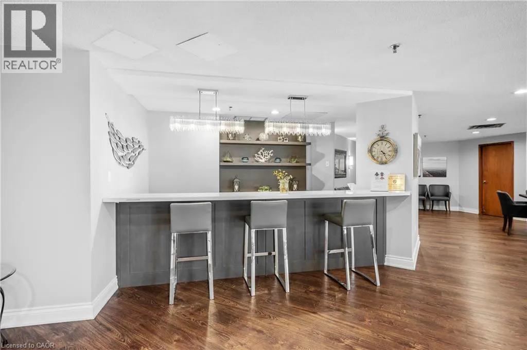 2511 LAKESHORE Road W Unit# 805, #805