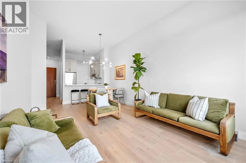 2511 LAKESHORE Road W Unit# 805, #805