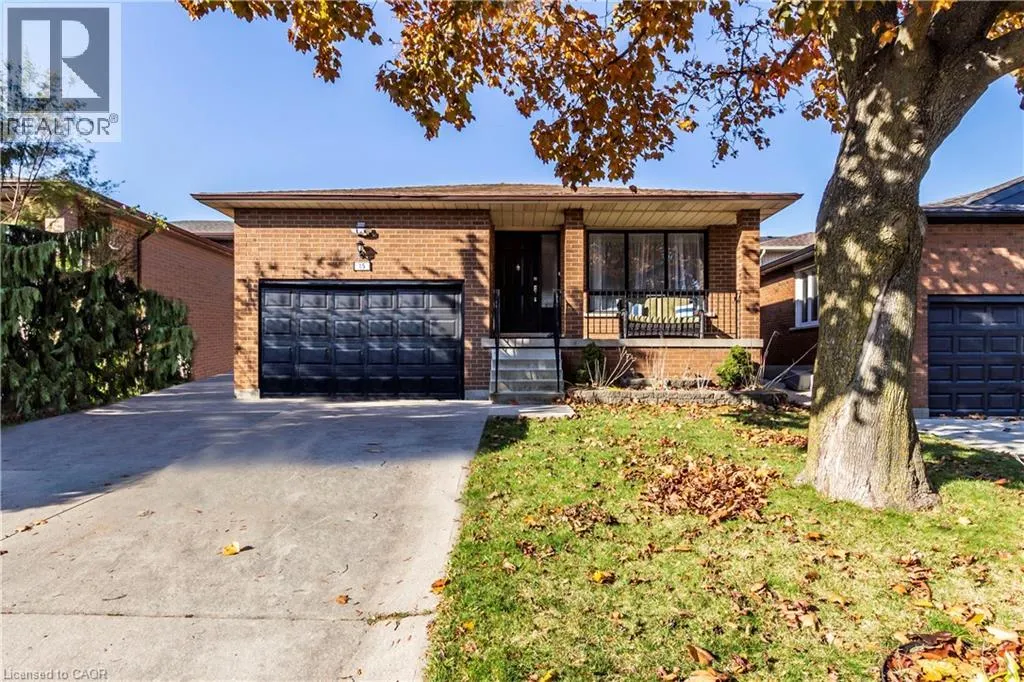 15 GILCREST Street
