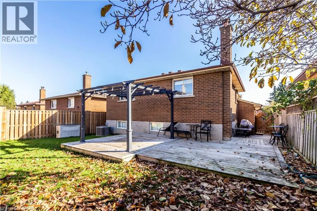 15 GILCREST Street