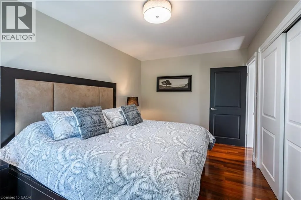 822 DANFORTH Place