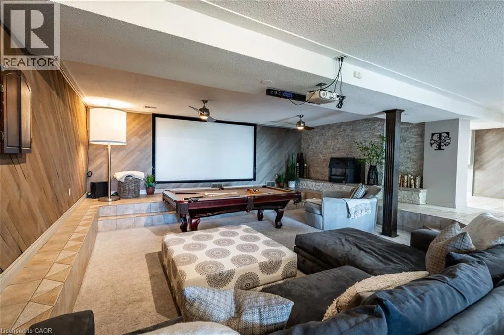 822 DANFORTH Place