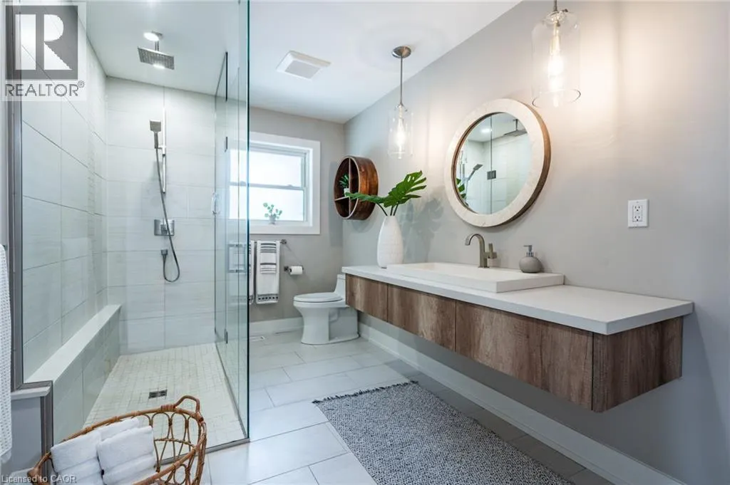 822 DANFORTH Place