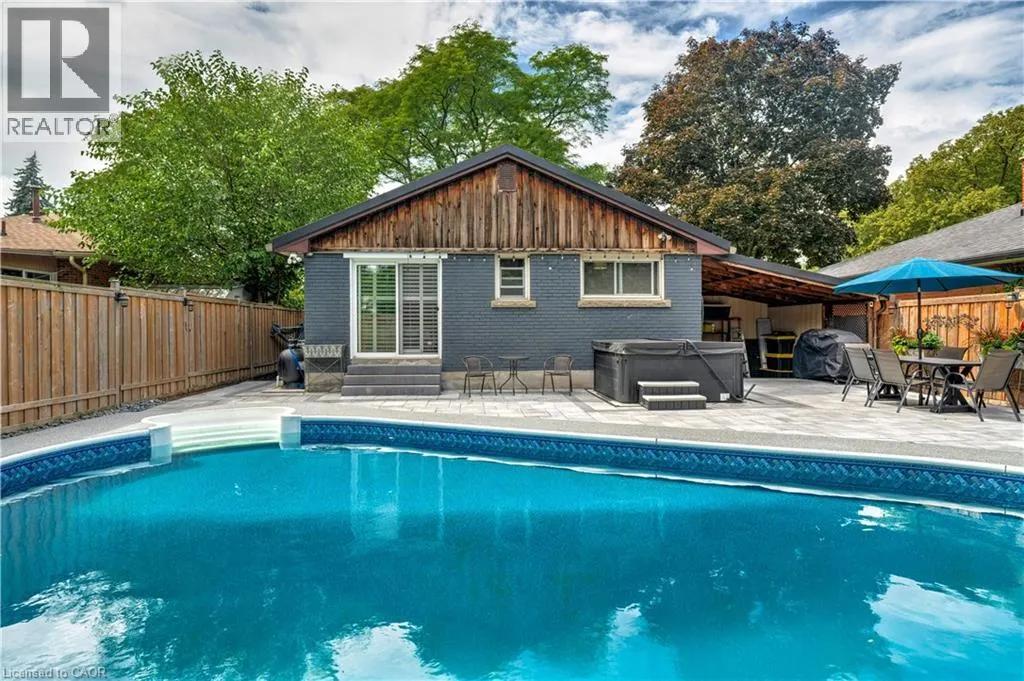 175 KINGS FOREST Drive