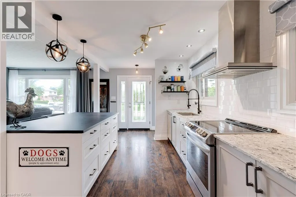 175 KINGS FOREST Drive