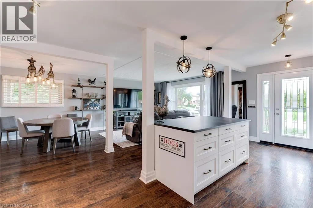 175 KINGS FOREST Drive