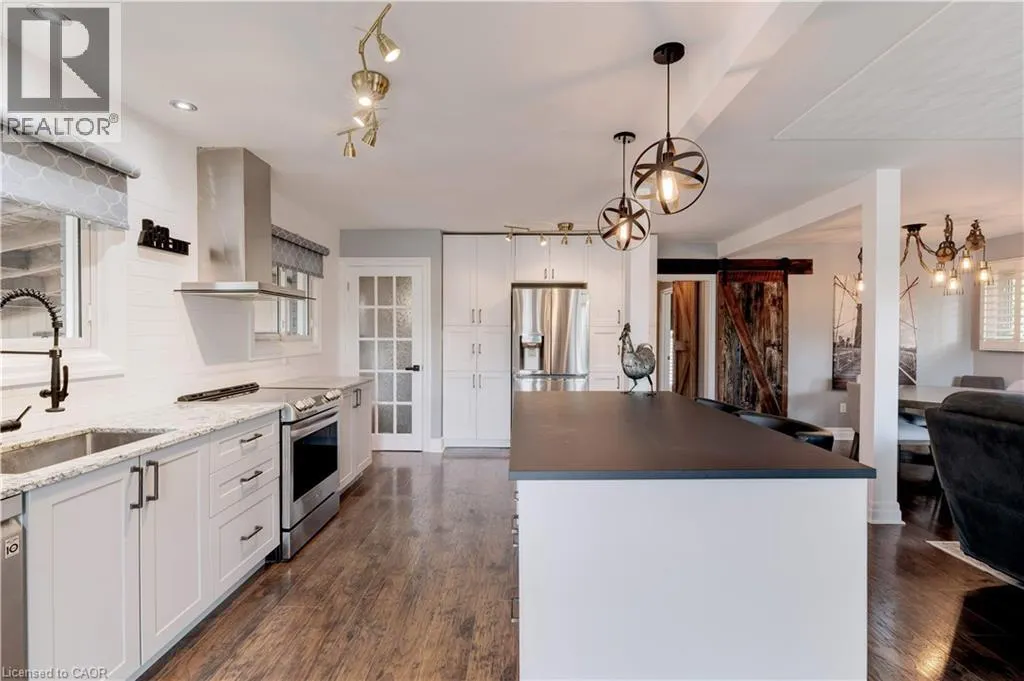 175 KINGS FOREST Drive
