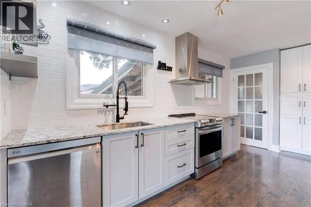175 KINGS FOREST Drive
