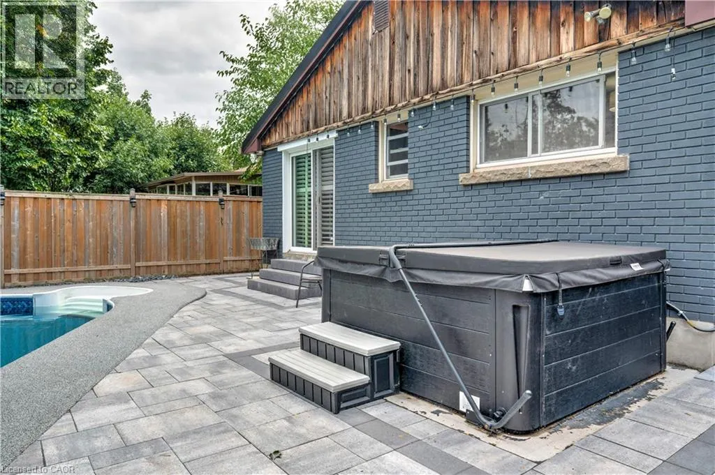 175 KINGS FOREST Drive