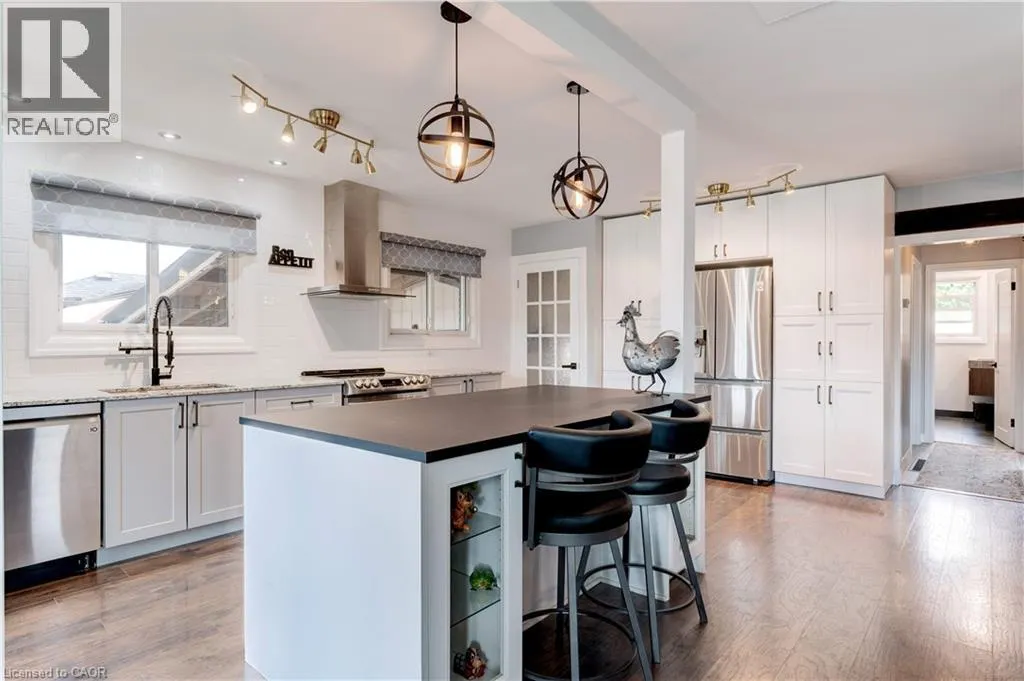 175 KINGS FOREST Drive