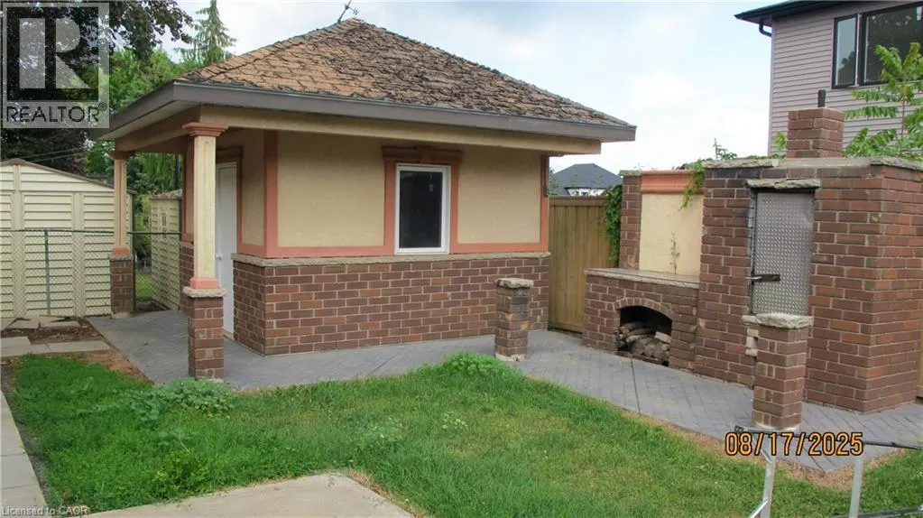 234 HIGHLAND Road W