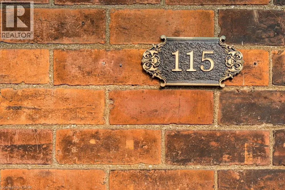 115 LOCKE Street N