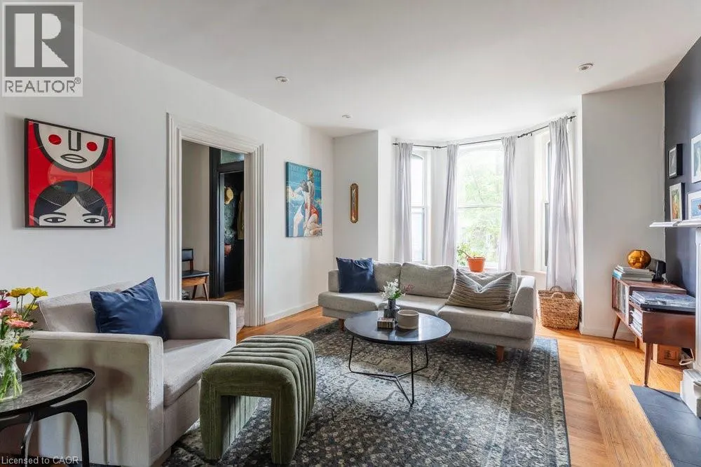 115 LOCKE Street N
