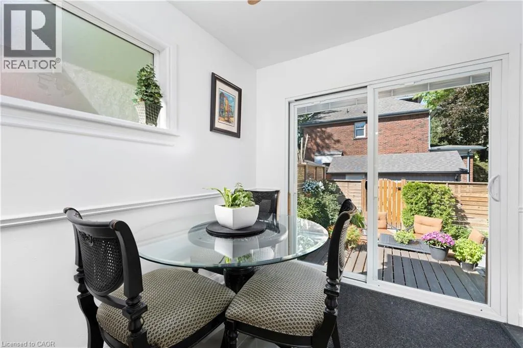 46 NEWTON Avenue