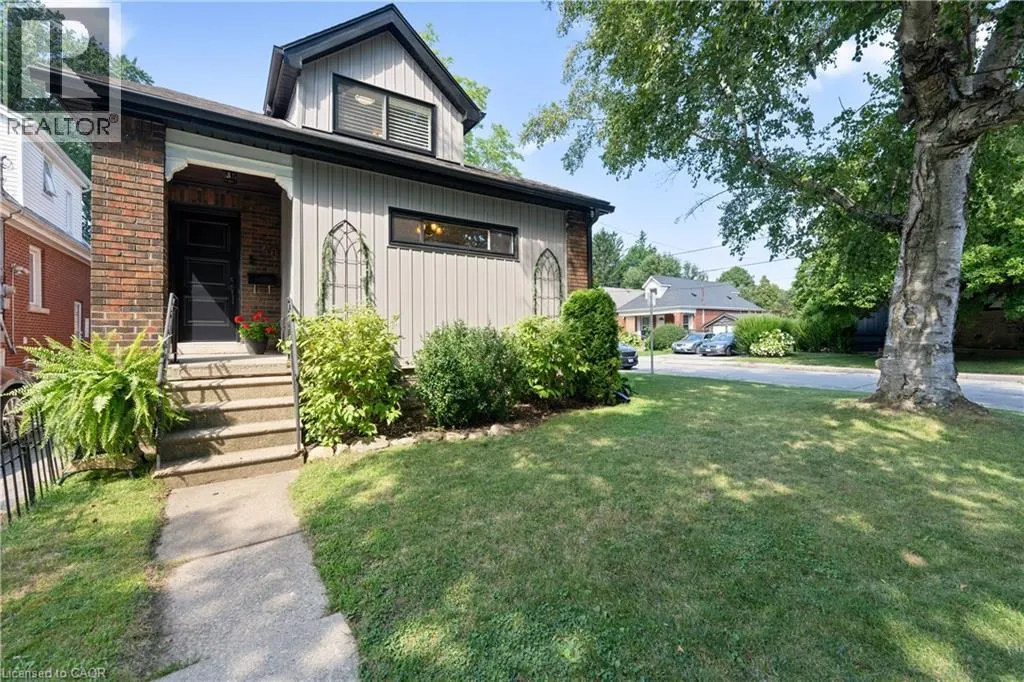 46 NEWTON Avenue