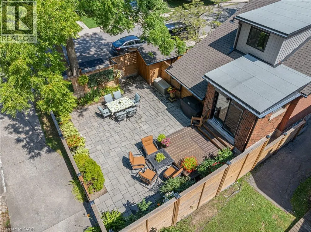 46 NEWTON Avenue