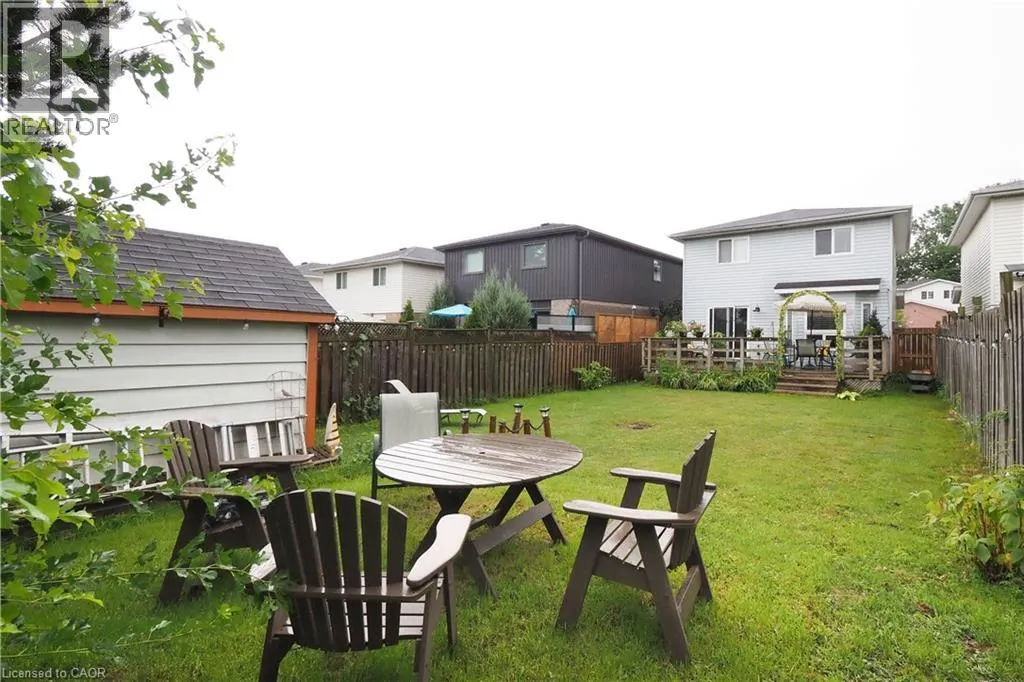 22 BEECHMANOR Crescent