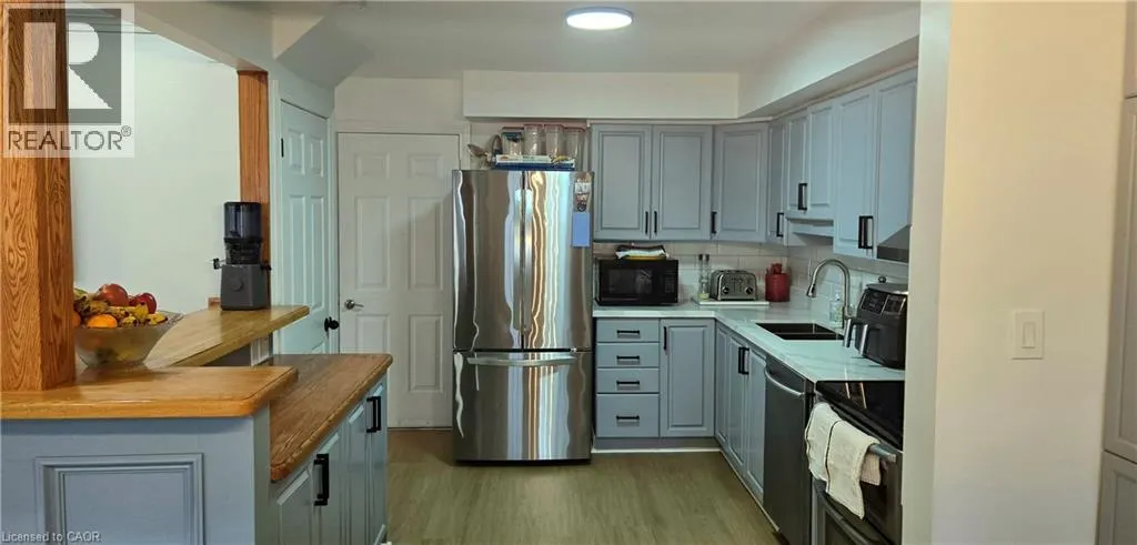 100 ST. ANDREWS Court Unit# 5, #5