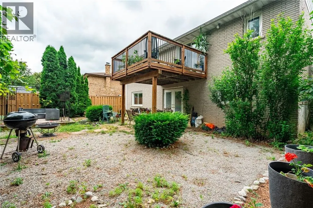 16 FLAMINGO Drive