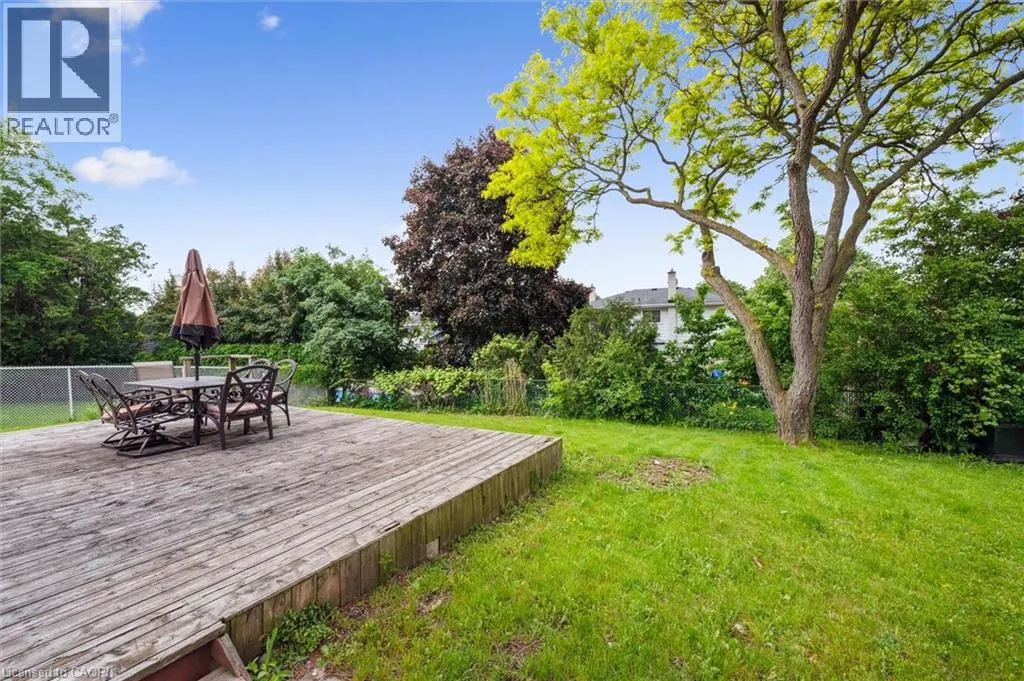 21 FOREST GLEN Court Unit# UPPER, #UPPER