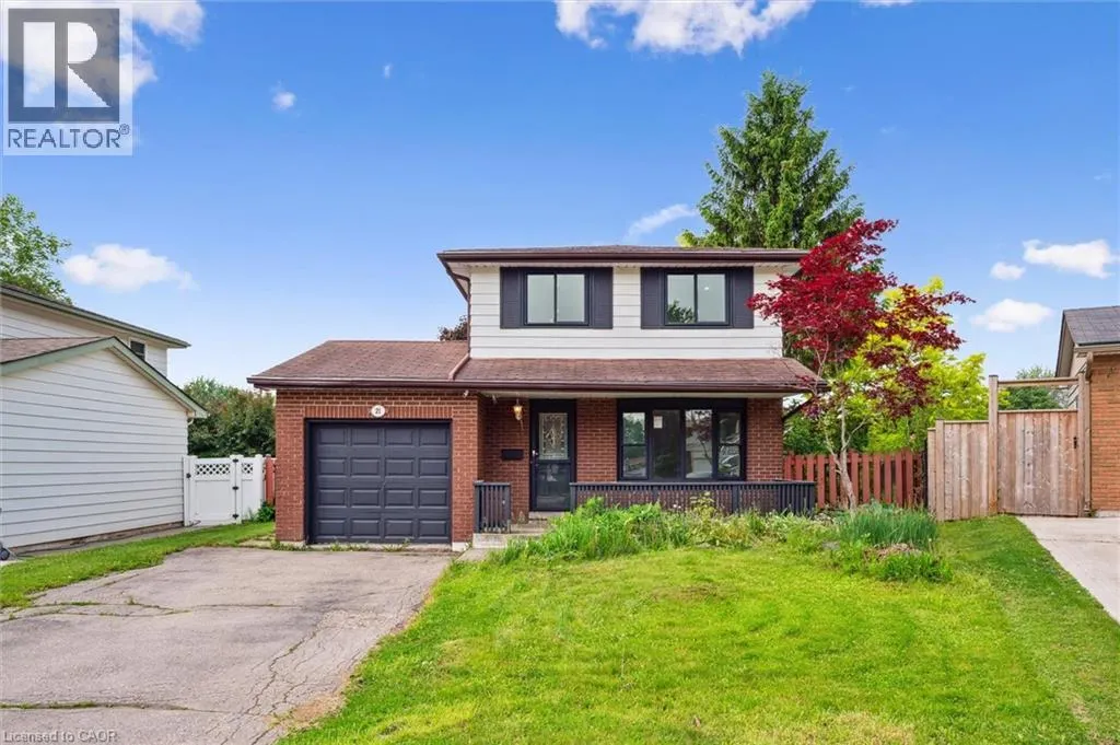 21 FOREST GLEN Court Unit# UPPER, #UPPER