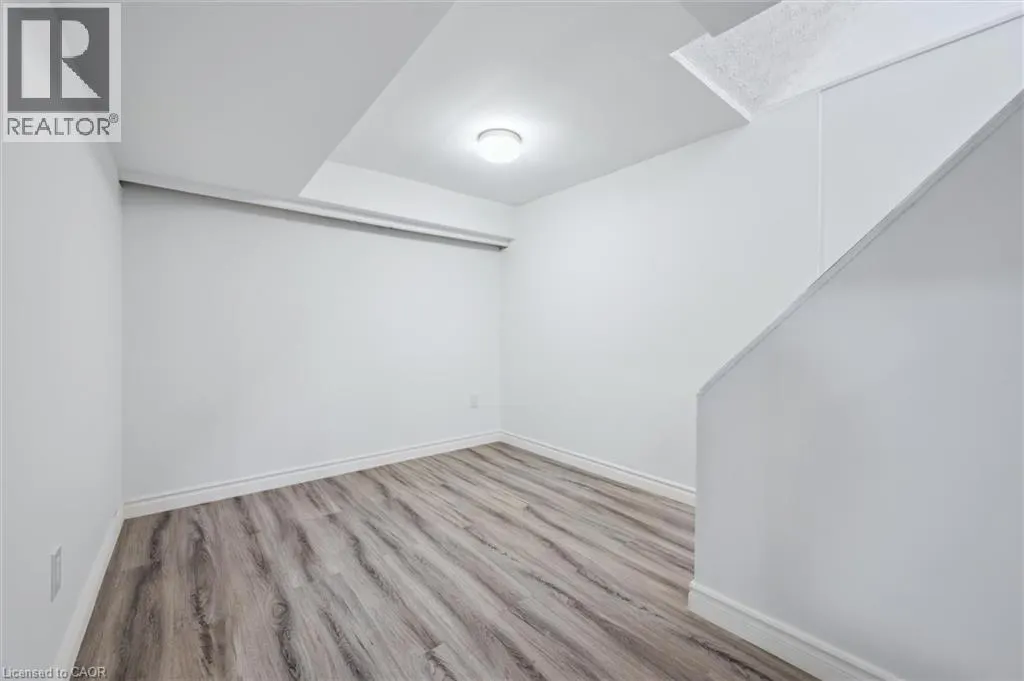 21 FOREST GLEN Court Unit# LOWER, #LOWER