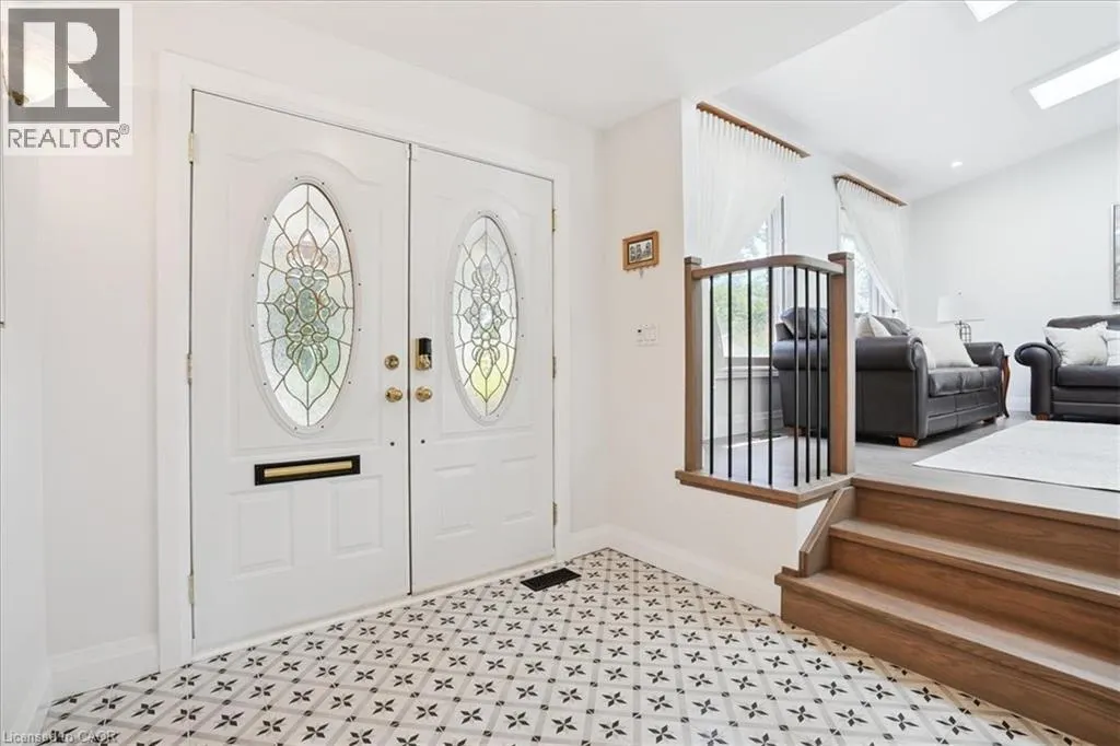 93 WESTGATE PARK Drive